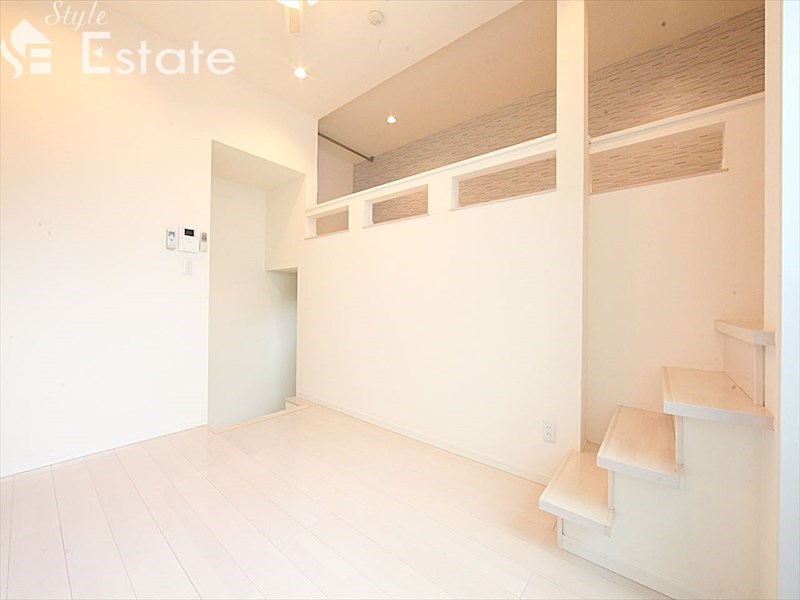 居室・リビング　内装