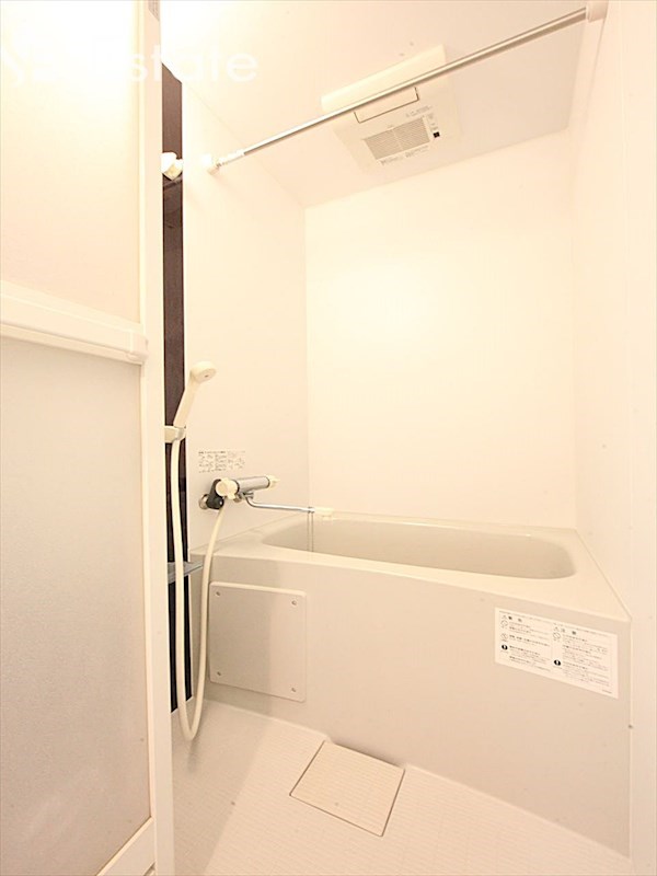 バス・シャワールーム　バスルーム