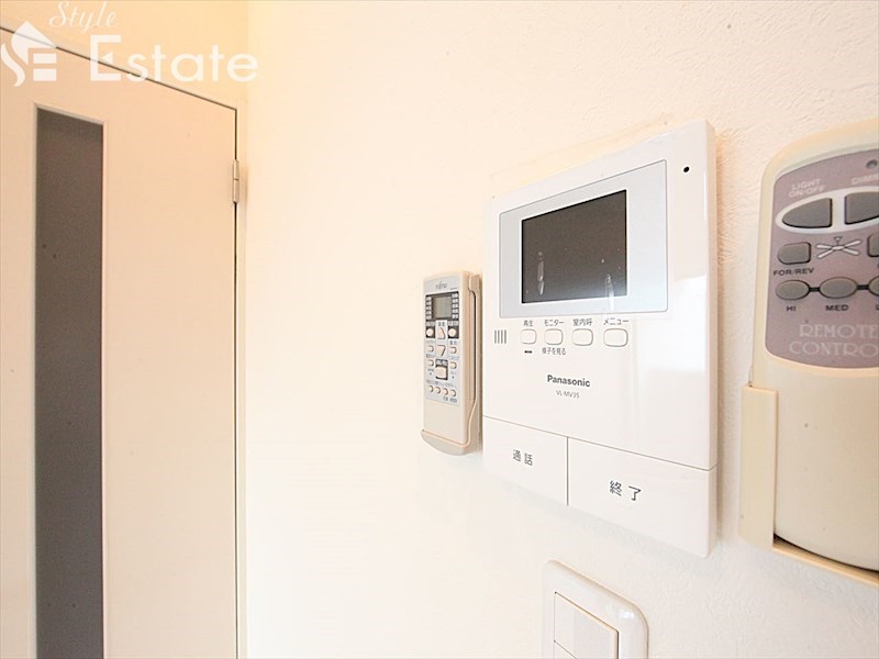 セキュリティ　モニター付きインターホン