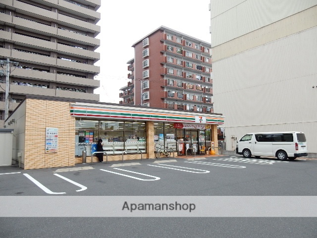 コンビニ　セブンイレブン厚生町東店（コンビニ）まで135m