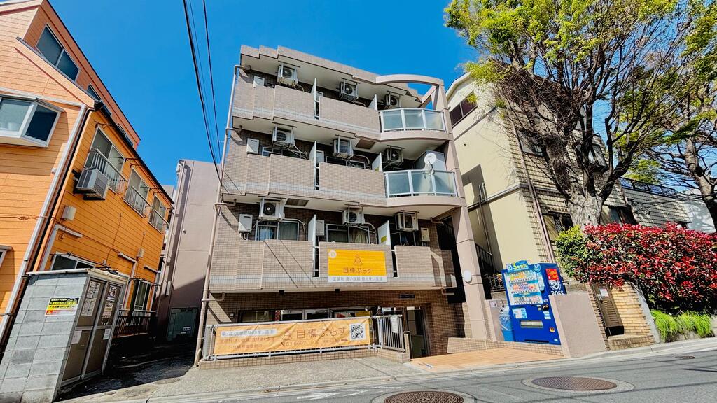 建物外観　月に2回、建物の清掃・巡回を行っています！