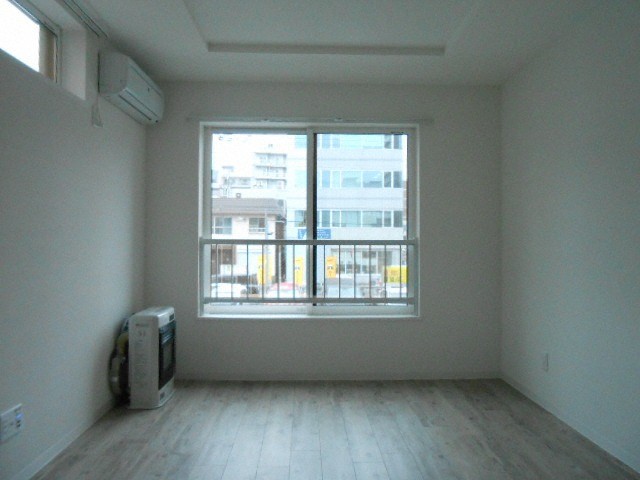 居室・リビング　【ハチクロビル】を見たとお伝えください♪