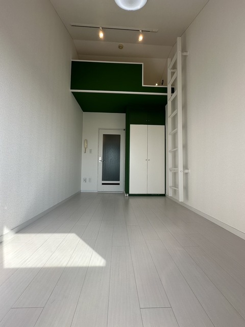 居室・リビング　別部屋参考写真です