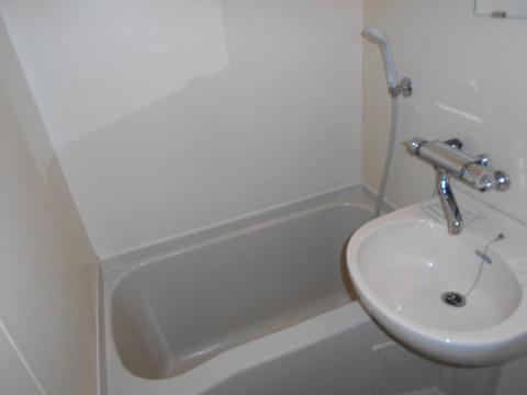 バス・シャワールーム　バス