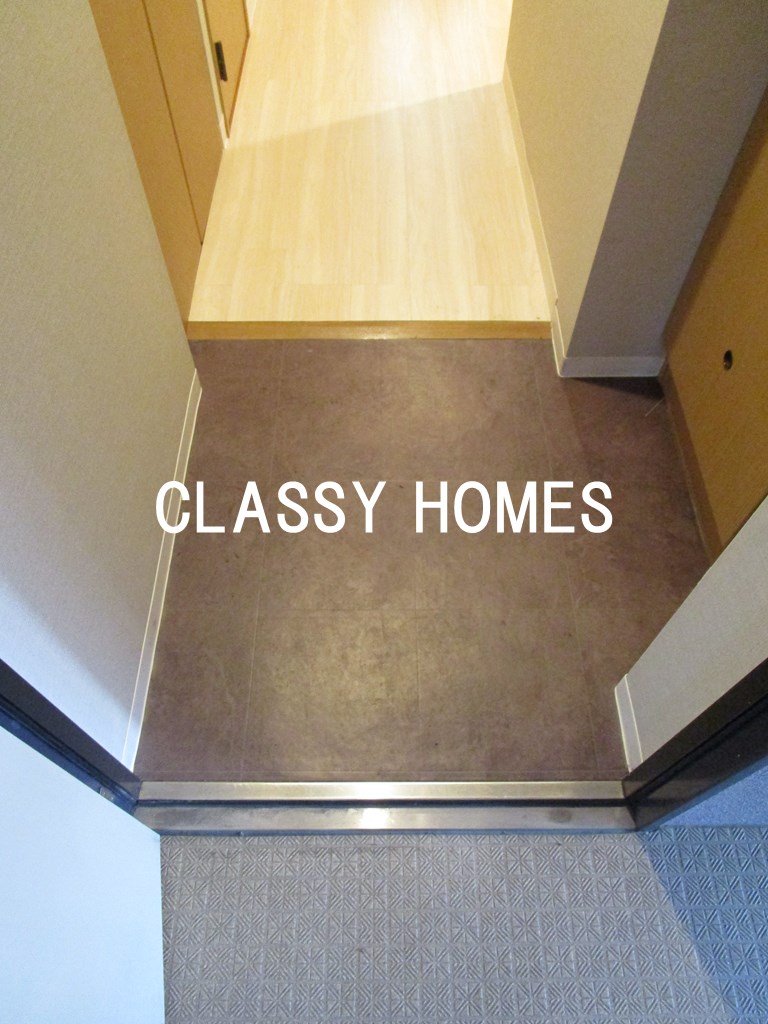 玄関　2004年竣工　コーストワン：玄関