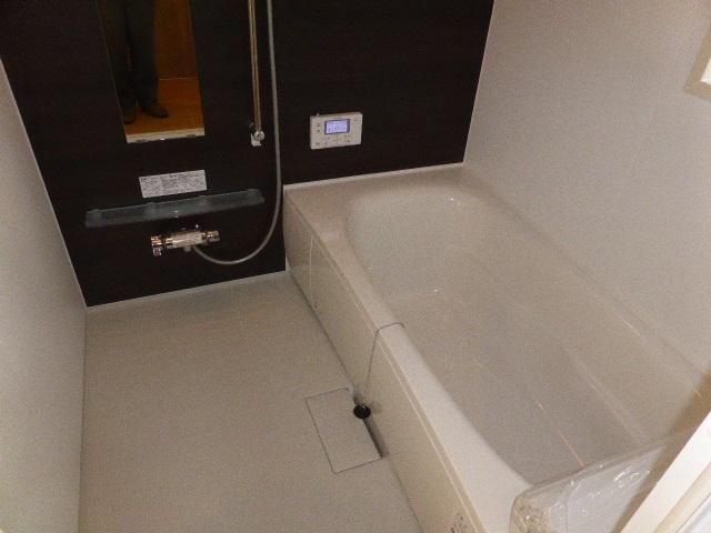 バス・シャワールーム　お風呂で日々の疲れを落としましょう