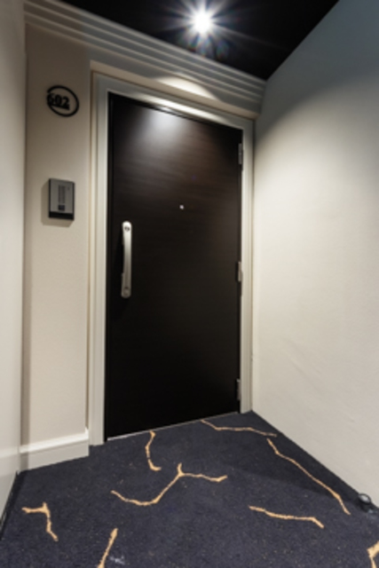 玄関　※写真は同タイプ住戸です。