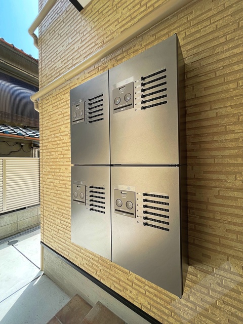 ロビー　宅配ボックス