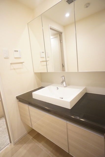 洗面設備　※２０２３年８月撮影