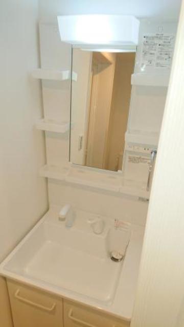 洗面設備　同仕様参考写真