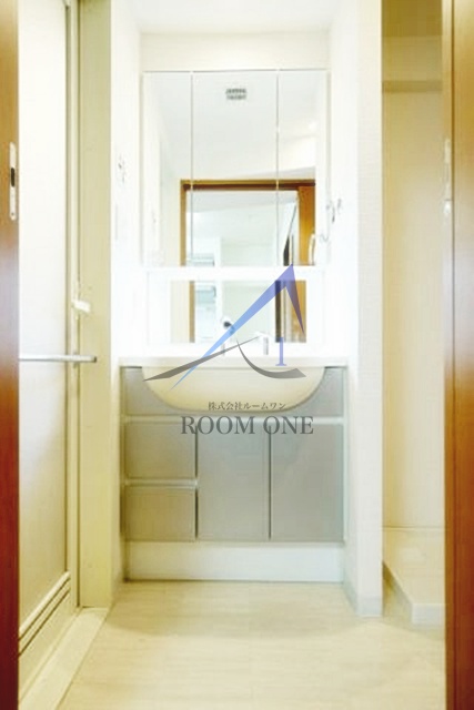 洗面設備　洗面台です。