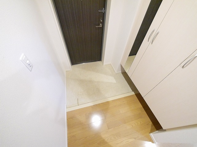 玄関　明るい玄関です