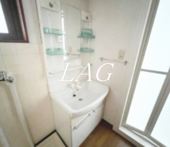 洗面設備　洗面台です。