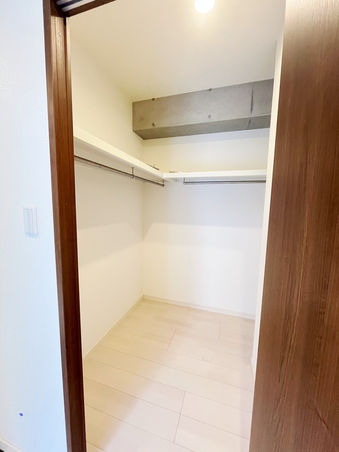 収納　同型タイプ他室写真。現況優先