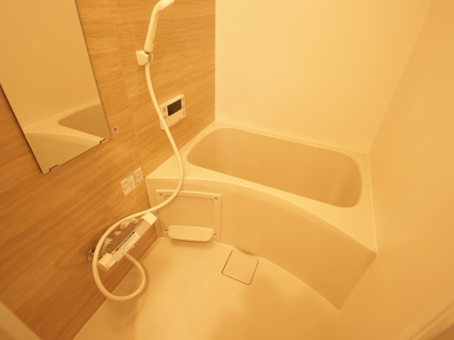 バス・シャワールーム　※別号室の参照写真、現況優先※