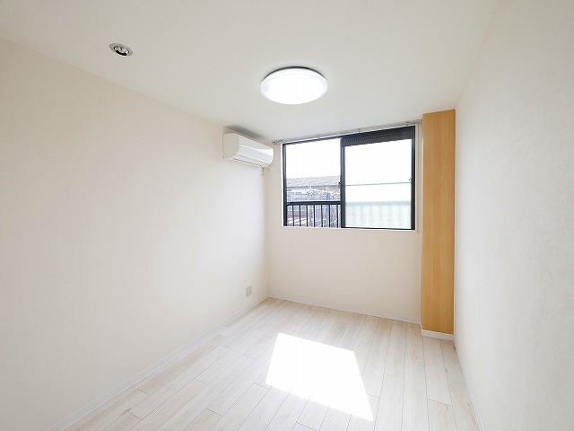 居室・リビング　ゆったり過ごせる居間です