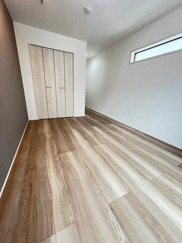 その他部屋・スペース　落ち着いて過ごせるお部屋なので、寝室にいかがでしょうか