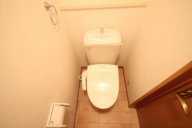 トイレ　コンパクトで使いやすいトイレです