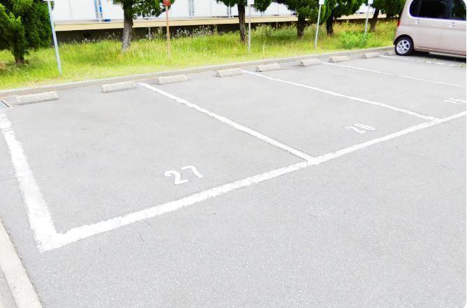 駐車場　駐車場