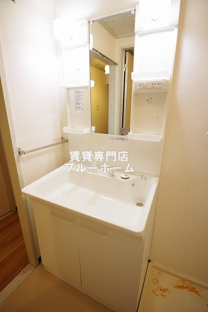 洗面設備　独立洗面台です！