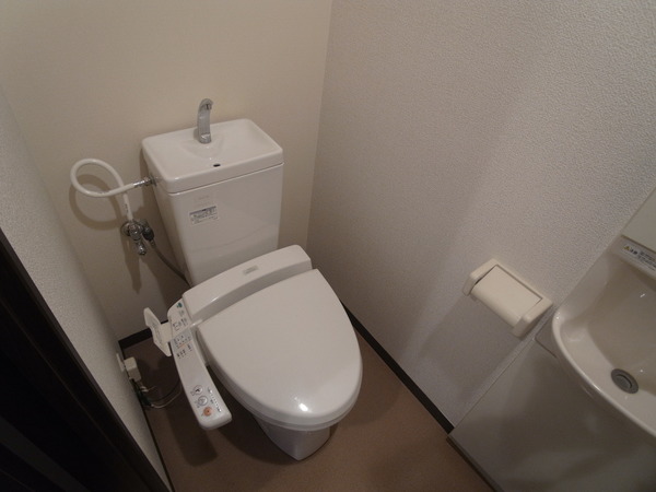 トイレ　同型タイプ