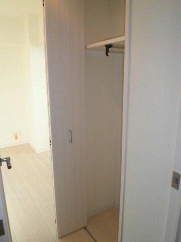 収納　クローゼット?