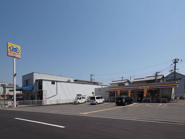 コンビニ　ミニストップ神戸玉津町店（コンビニ）まで360m