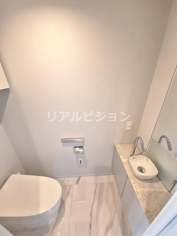 トイレ　※こちらのお写真は他部屋になり参考写真です