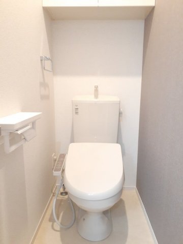トイレ　清潔感のあるトイレです