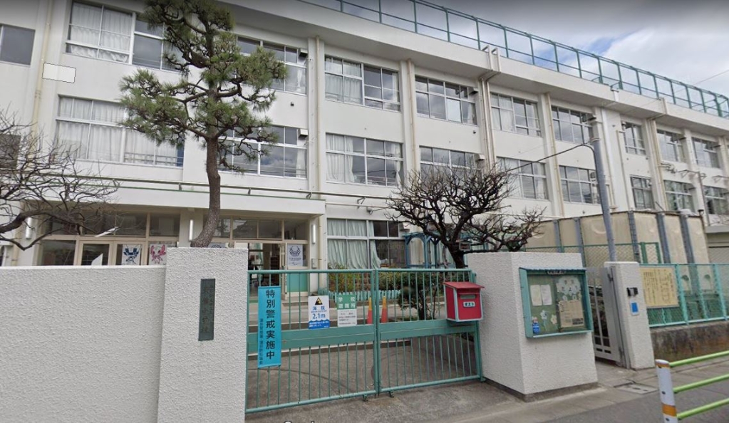 小学校　大田区立東蒲小学校（小学校）まで365m