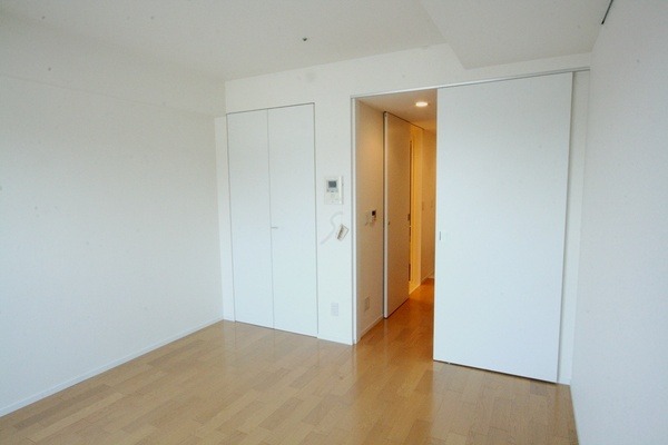 その他部屋・スペース　バルコニー側から見たお部屋♪