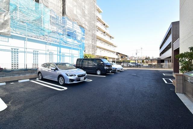 駐車場　☆敷地内駐車場☆
