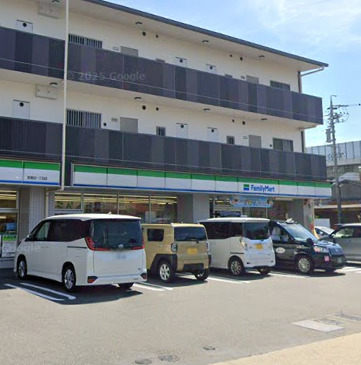 コンビニ　ファミリーマート 東春田一丁目店（コンビニ）まで566m