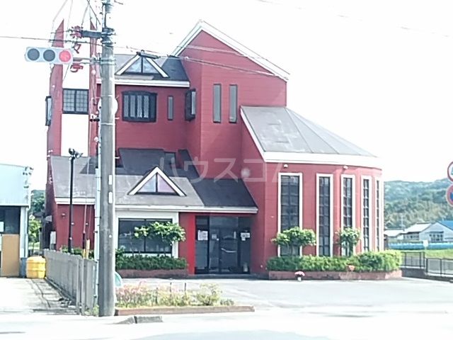 飲食店　楽々亭（飲食店）まで302m