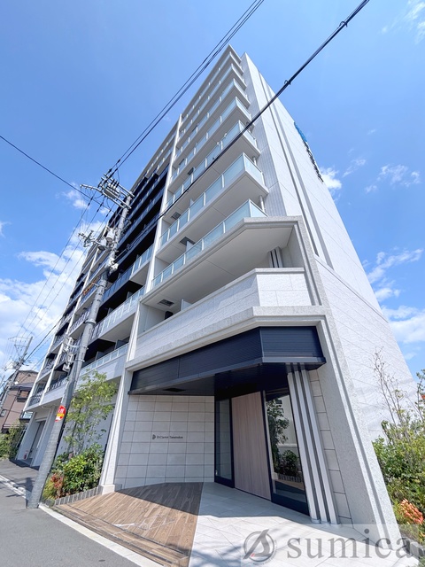 建物外観　バブルを彷彿とするリッチなエントランスがお出迎え♪♪