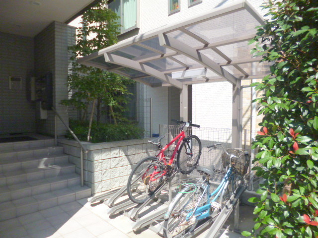 その他共有部分　★うれしい屋根付き駐輪場★