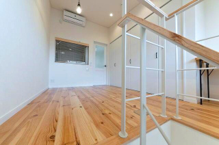 その他部屋・スペース　開放的な寝室です