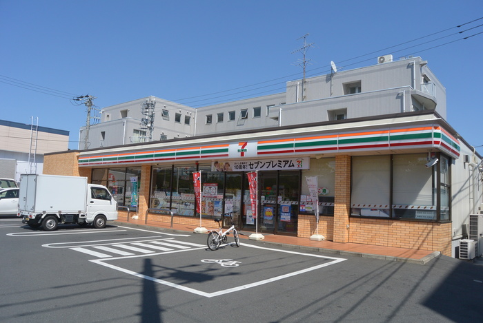 コンビニ　セブンイレブン相模原東林間３丁目店（コンビニ）まで317m