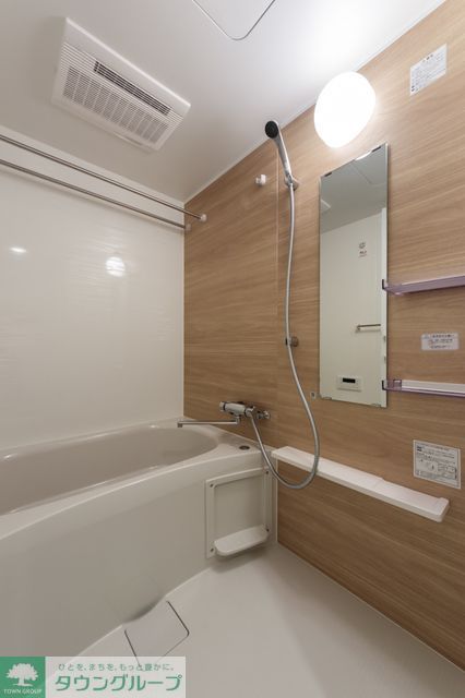 バス・シャワールーム　※写真は同タイプ住戸です。