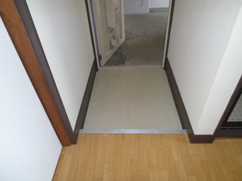 一本木マンションの玄関写真