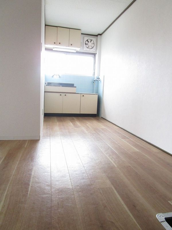 はっぴーこーぽ3の居間写真