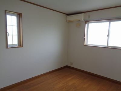 その他設備　北洋室エアコン付き