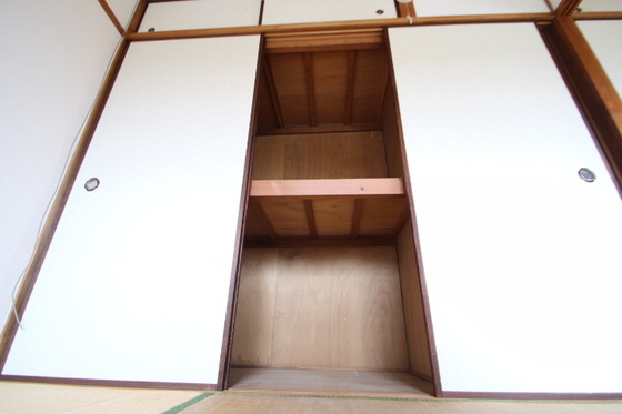 収納　※別号室の写真です