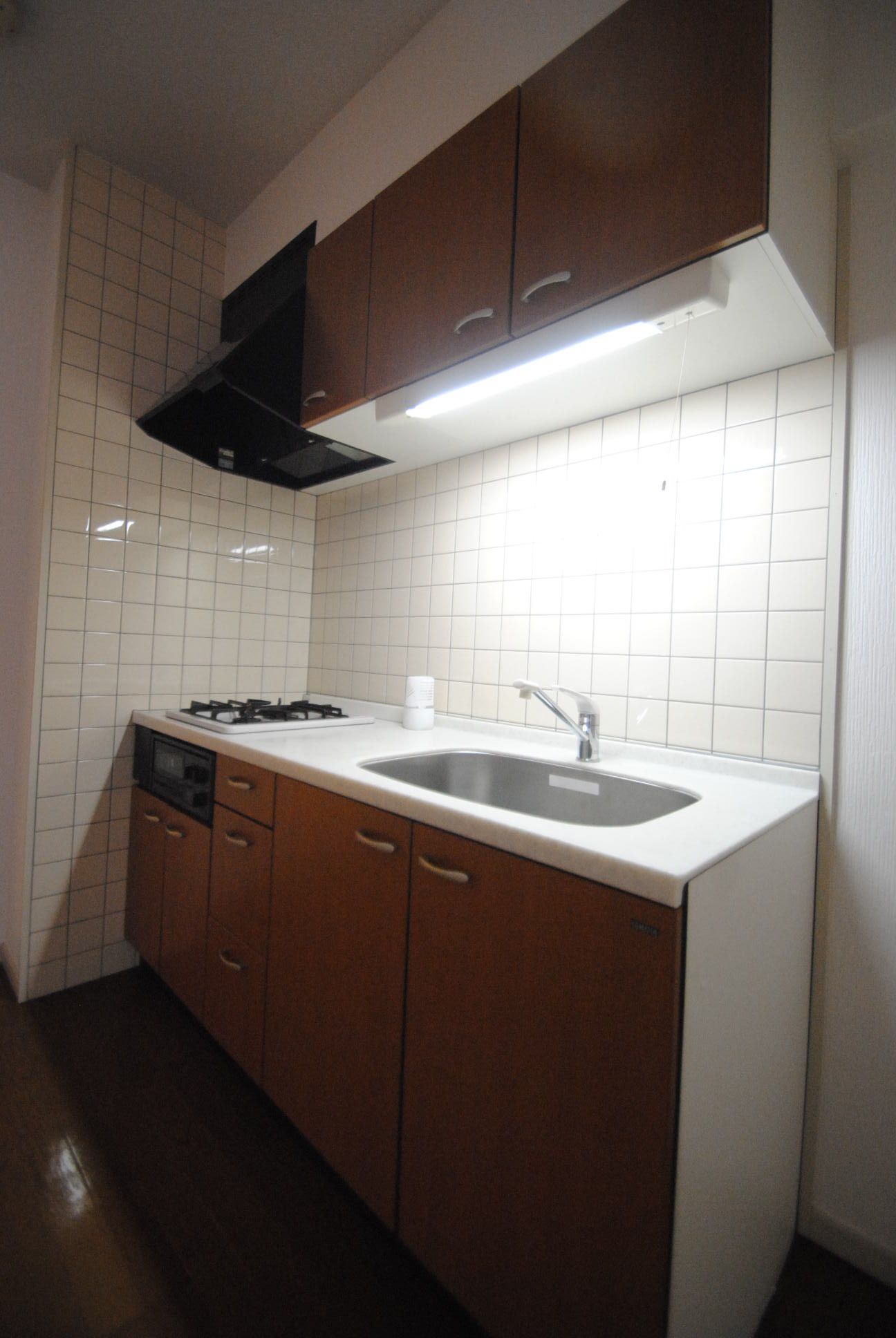 キッチン　システムガスコンロ付きのキッチン