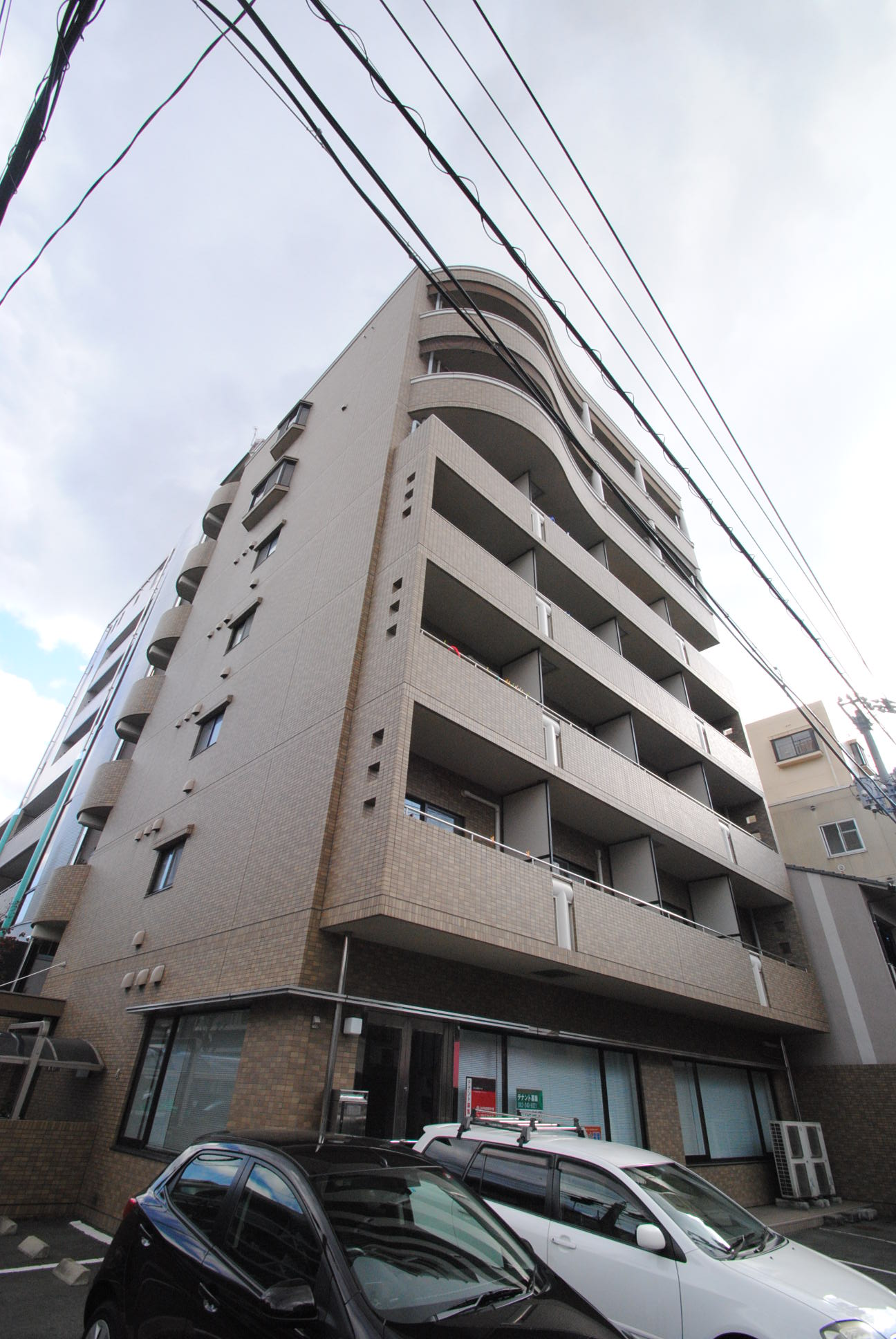 建物外観　十日市エリア1番人気です