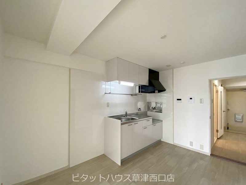 居室・リビング　キッチン＋ダイニング