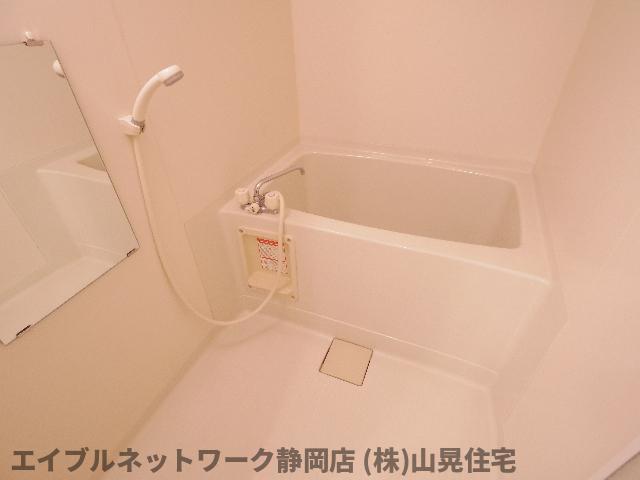 バス・シャワールーム　日々の暮らしに欠かせないお風呂です