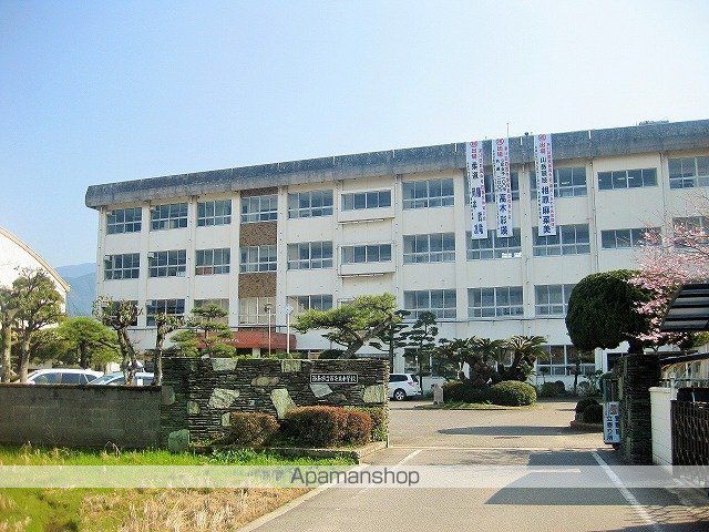 中学校　西条東中学校（中学校）まで1278m