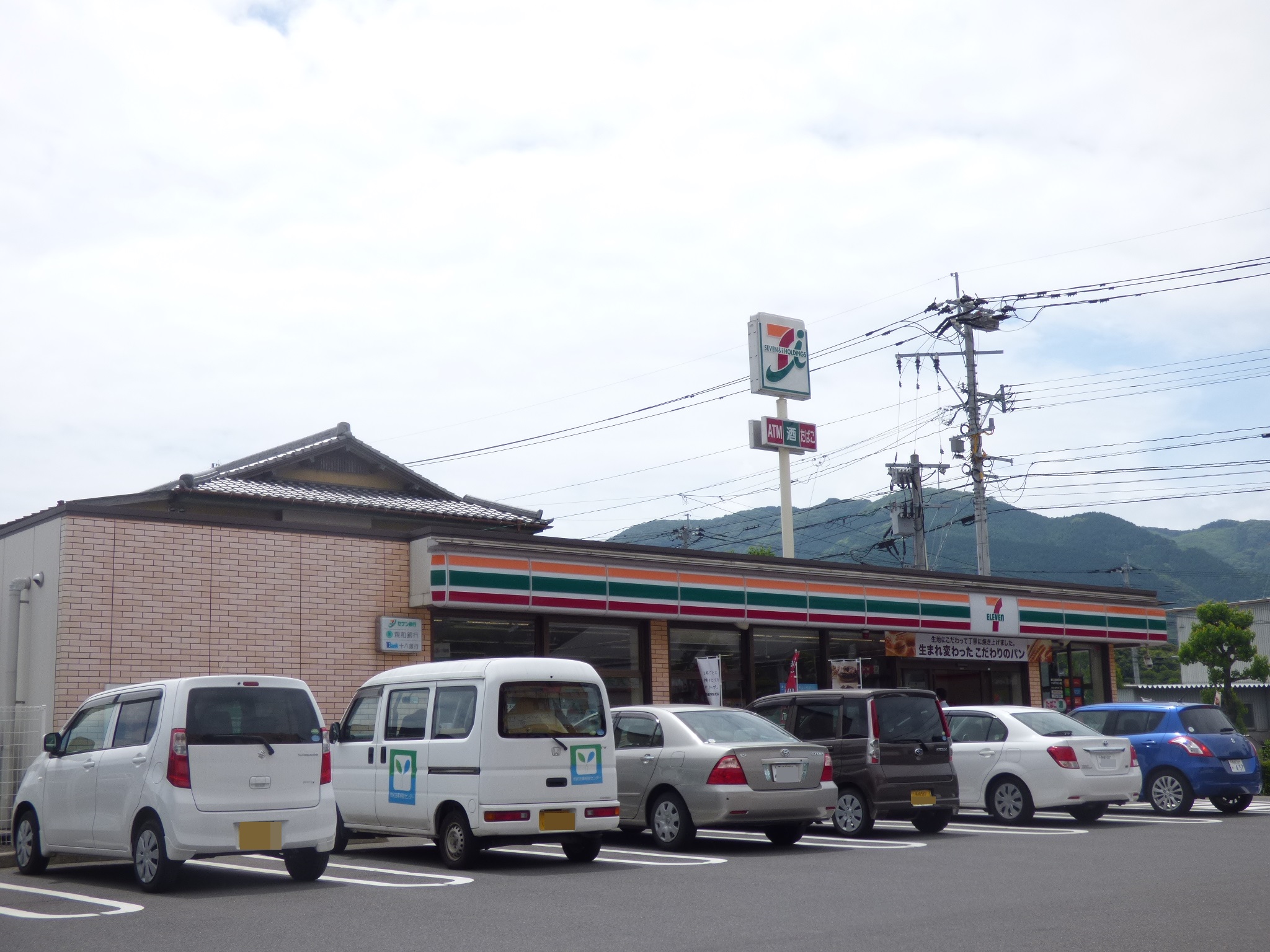 コンビニ　セブンイレブン諫早多良見町店（コンビニ）まで671m