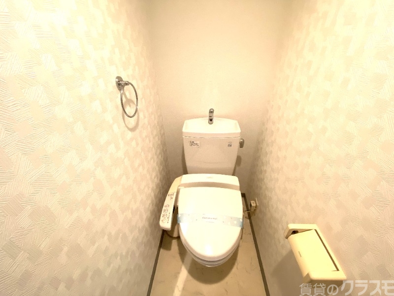 トイレ　温水洗浄暖房便座付き☆